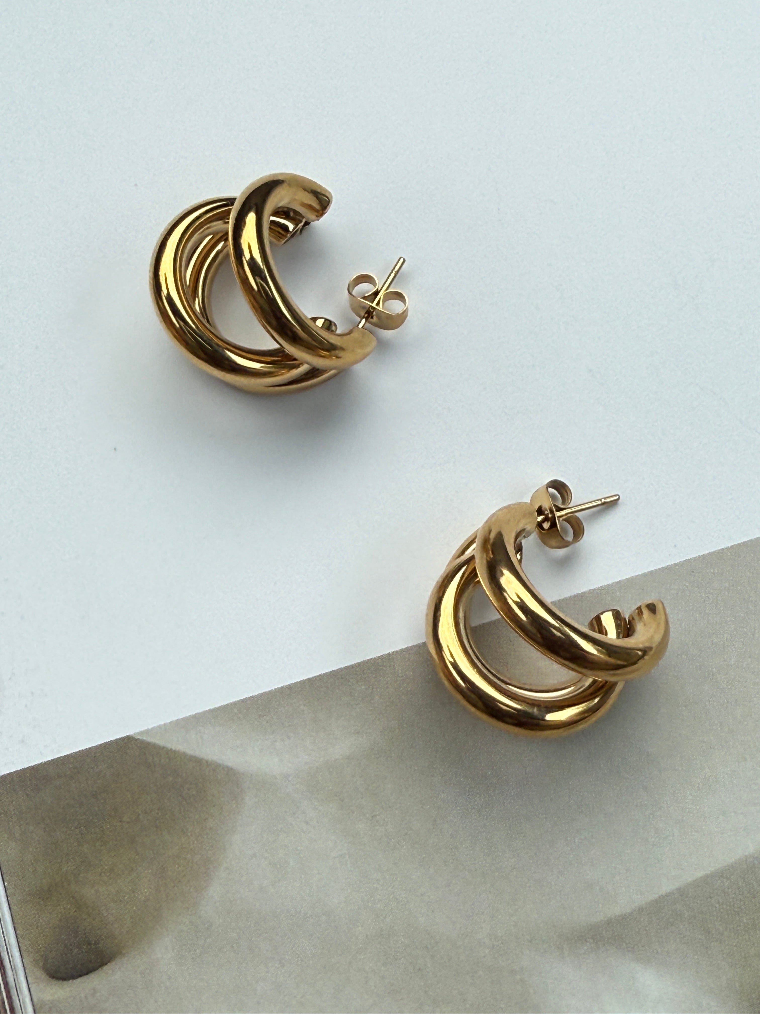 ALYNE earrings