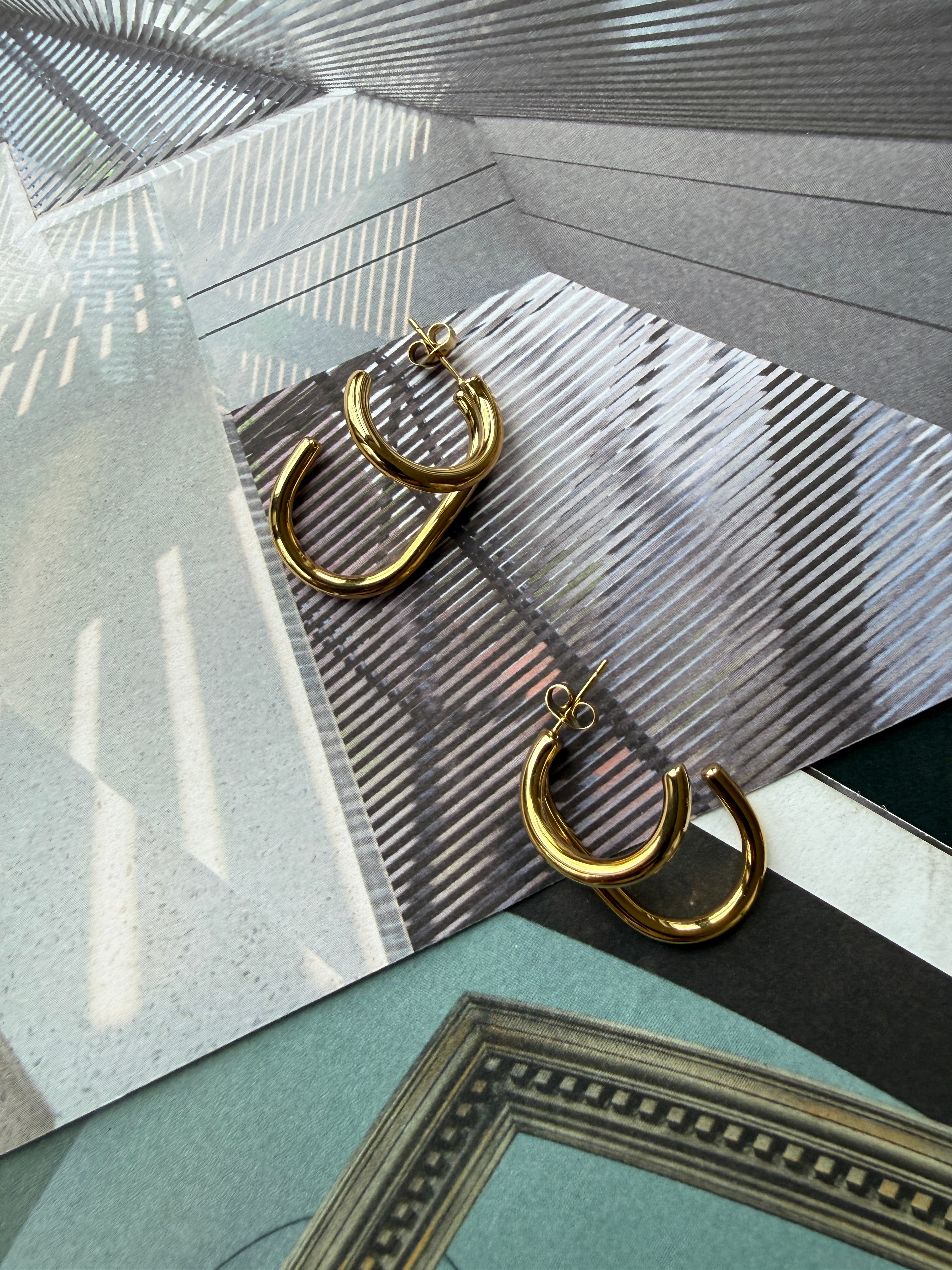 EARRINGS / STAINLESS STEEL