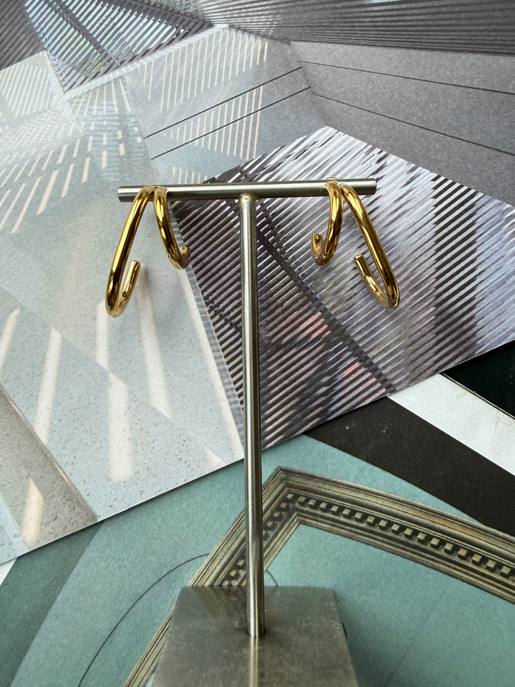 EARRINGS / STAINLESS STEEL