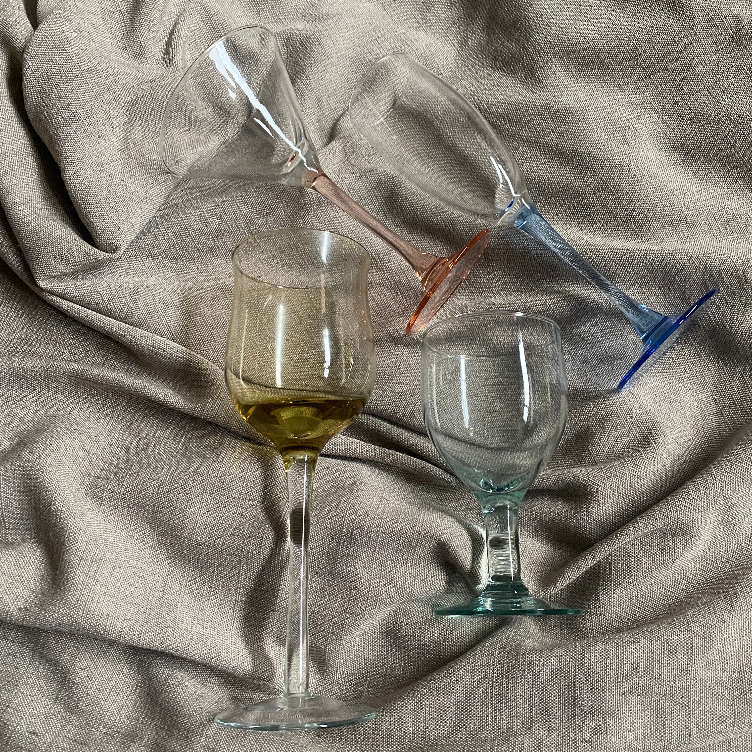 SET OF MIX & MATCH GLASSES