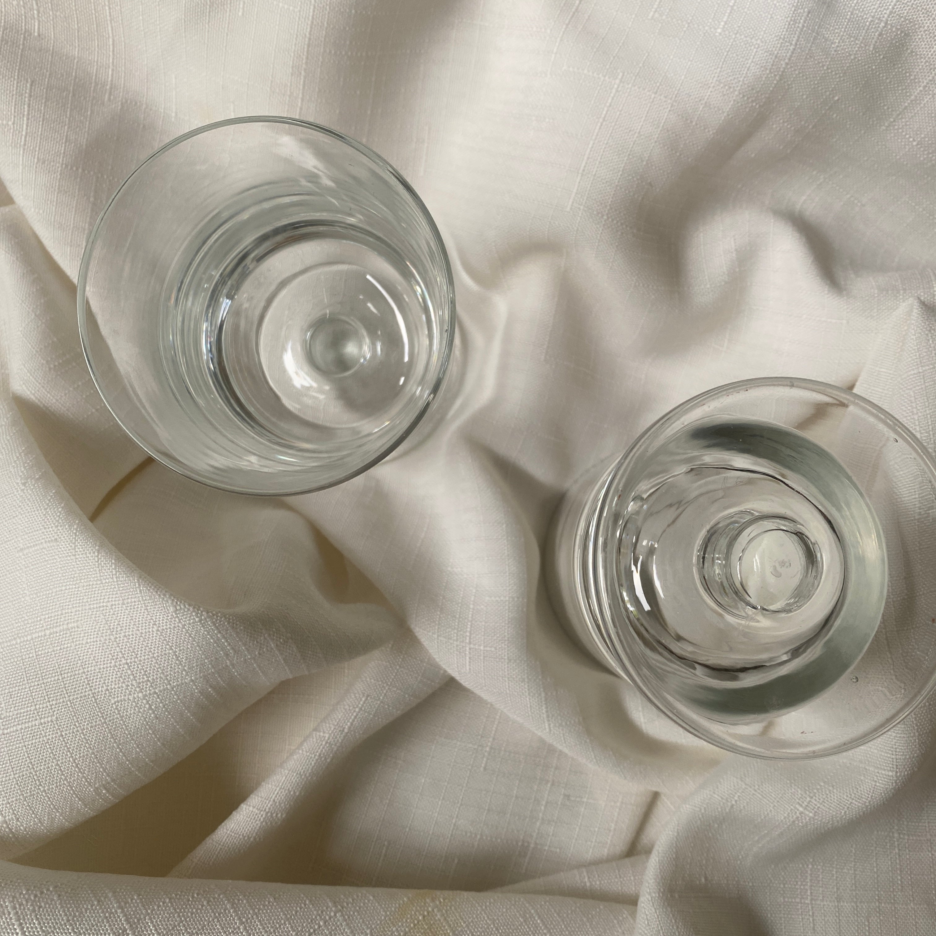 SET OF 2 GLASSES