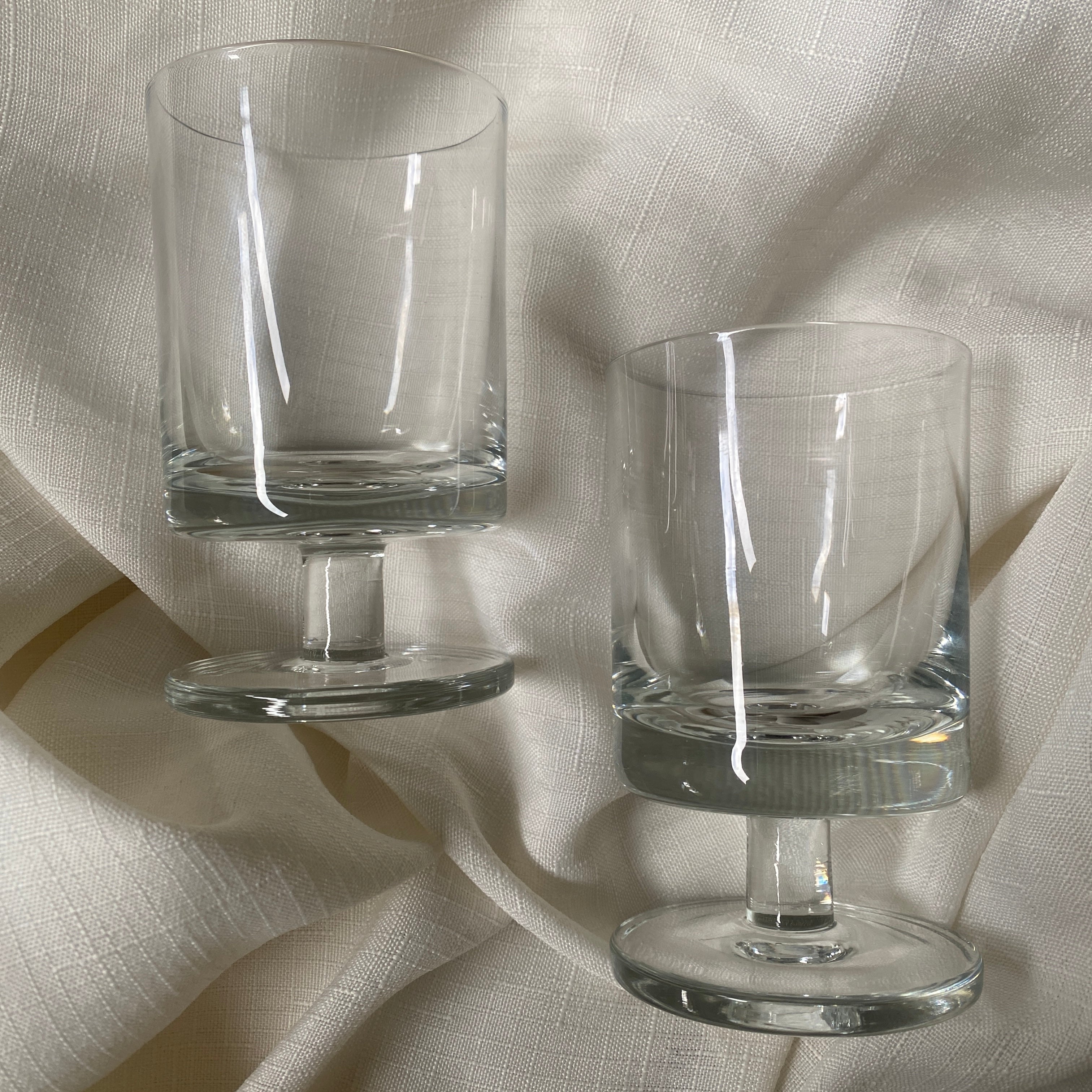 SET OF 2 GLASSES