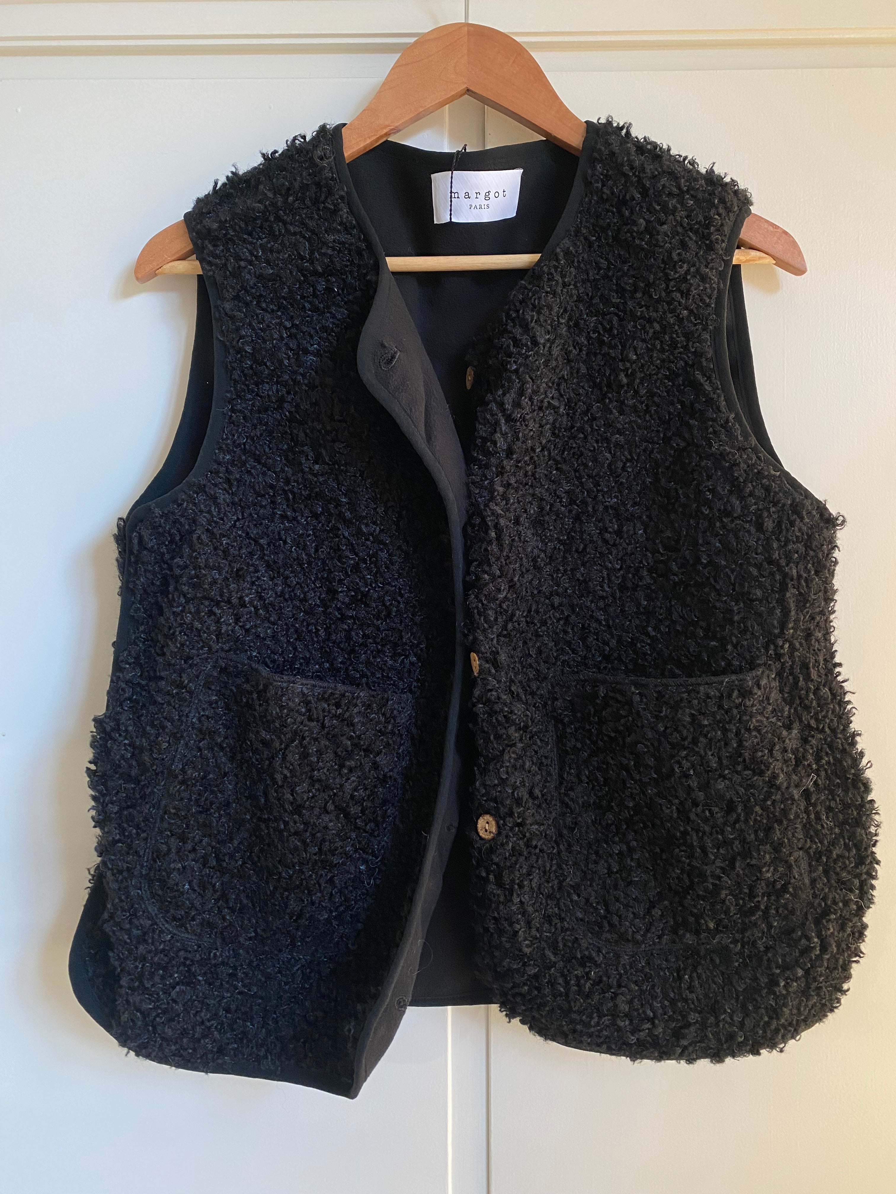 CARRY TEDDY VEST — COLOR BLACK