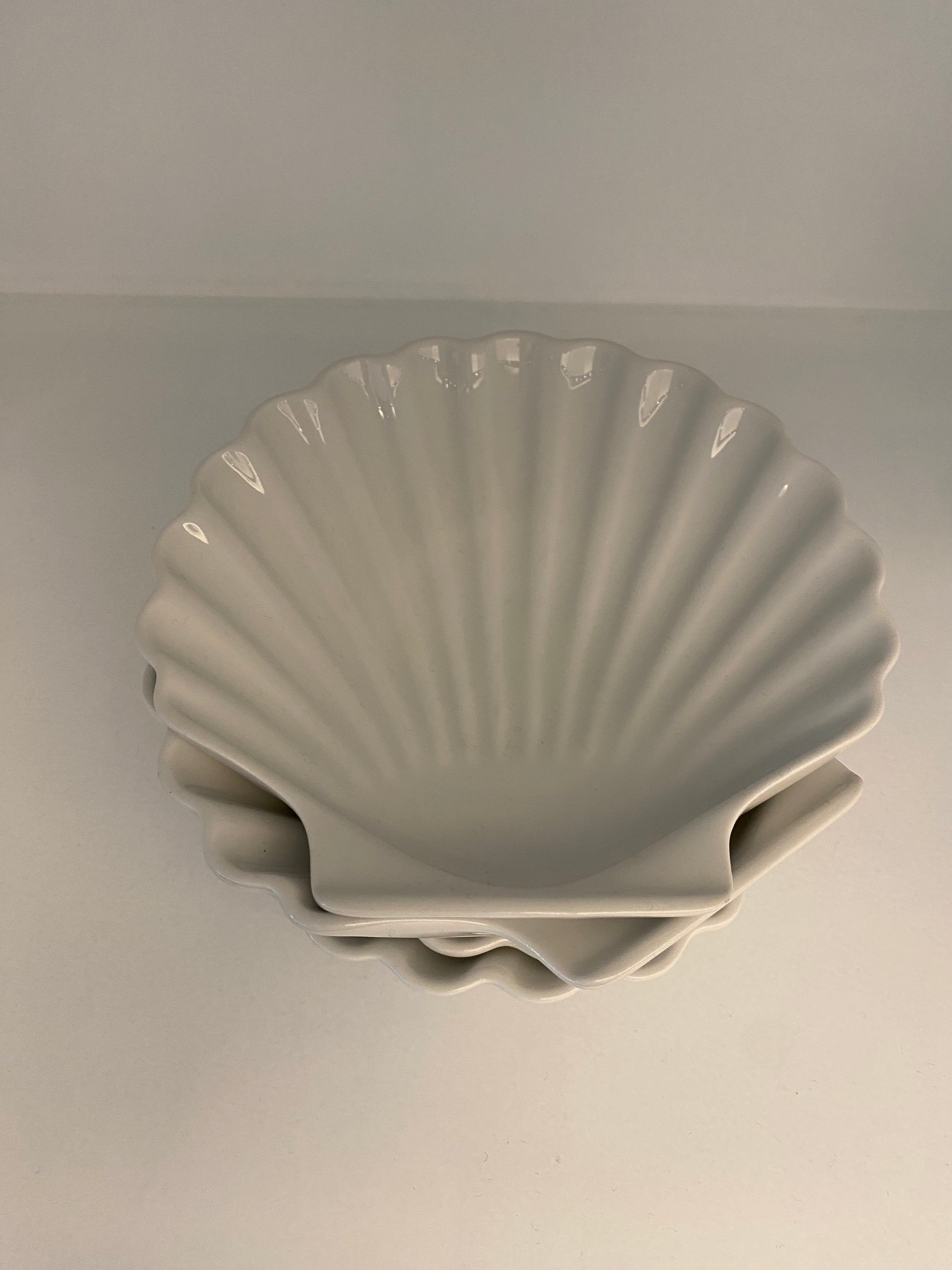 Small White Shell Plates